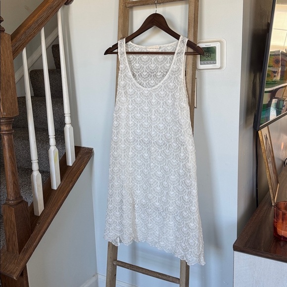 4 Love And Liberty Dresses & Skirts - 4 Love And Liberty Elegant White Lace Dress 100% silk
